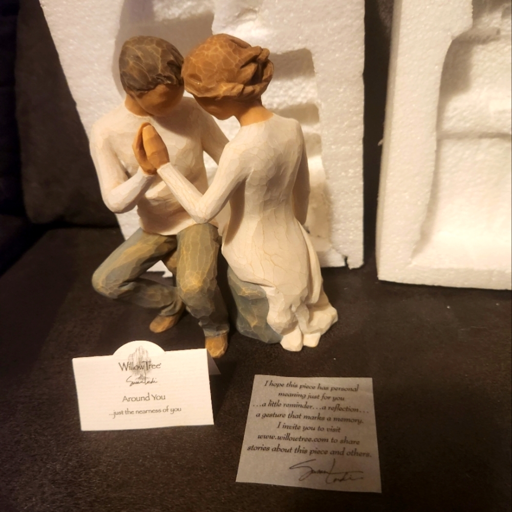 Willow Tree "Around You" by artist Susan Lordie New in box with Tags!
